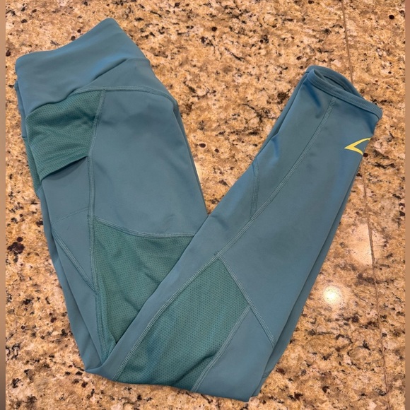 Womens Gymshark size small Teal Leggings - Picture 1 of 4